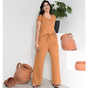Conjunto Serena™ em Viscolycra com Calça Pantalona e Blusa Gola V - imagem 11