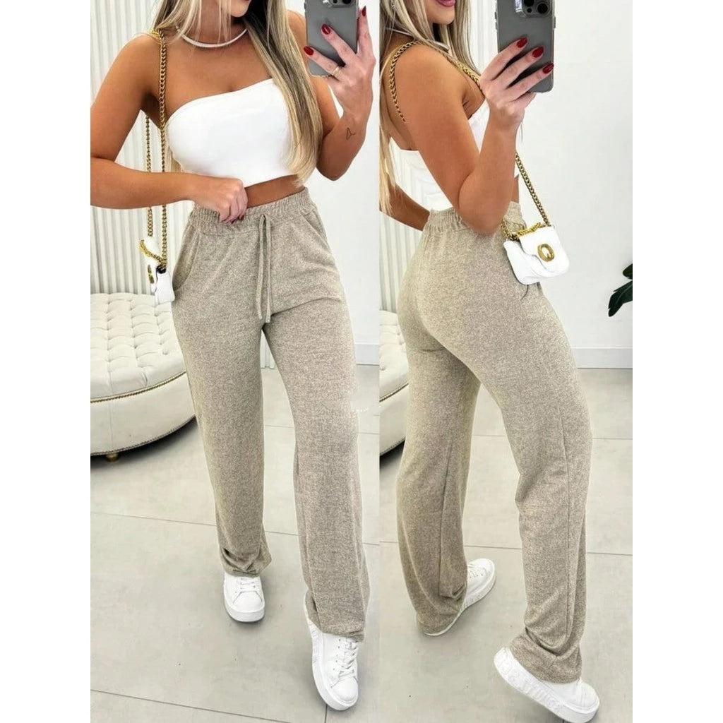 Calça pantalona em tecido lanzinha macio, perfeita para estações frias